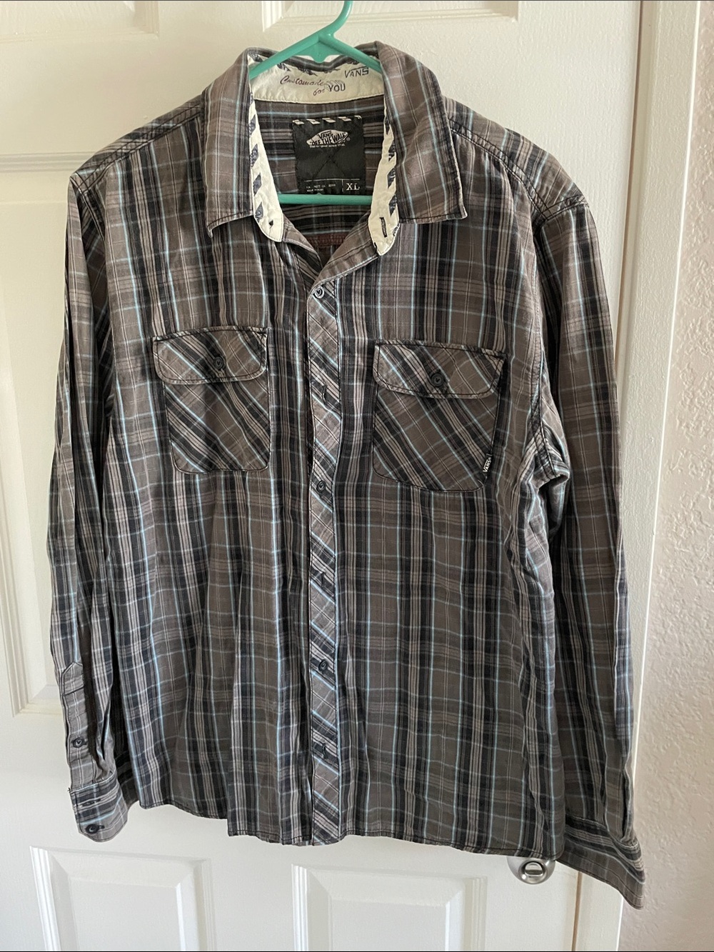 Vans Off The Wall Plaid Long-Sleeve Button-Up Shirt XL